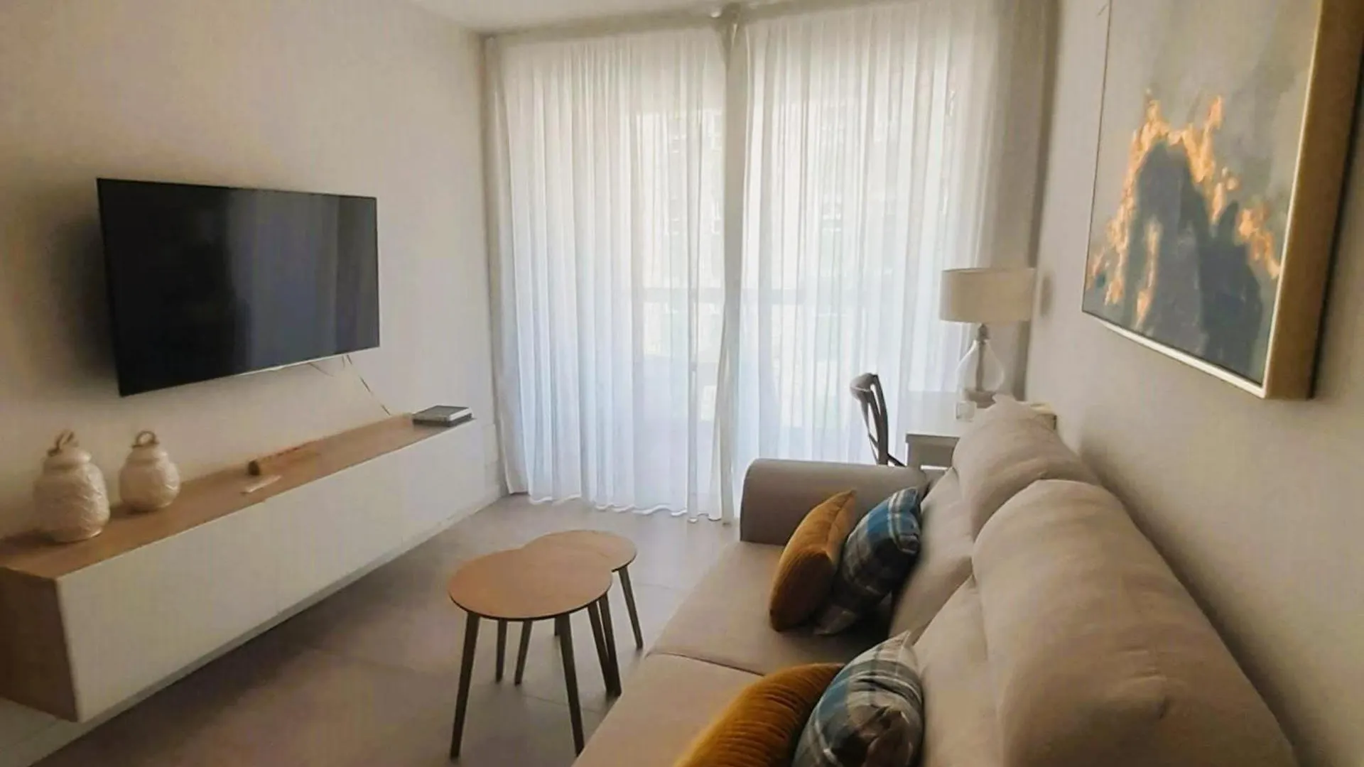 Mendoza A Un Paso De La Playa Apartment Malaga Spain